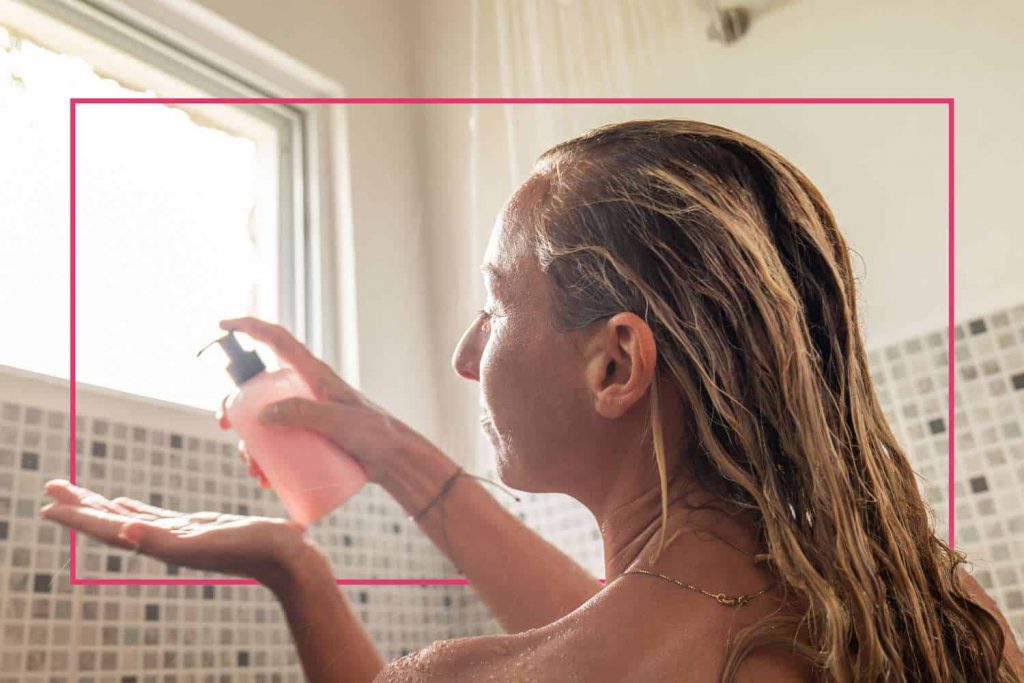Anti-Dandruff Shampoos to remove hair color